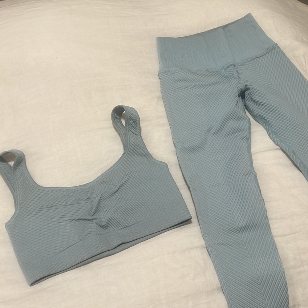 Avocado Matching Workout Set